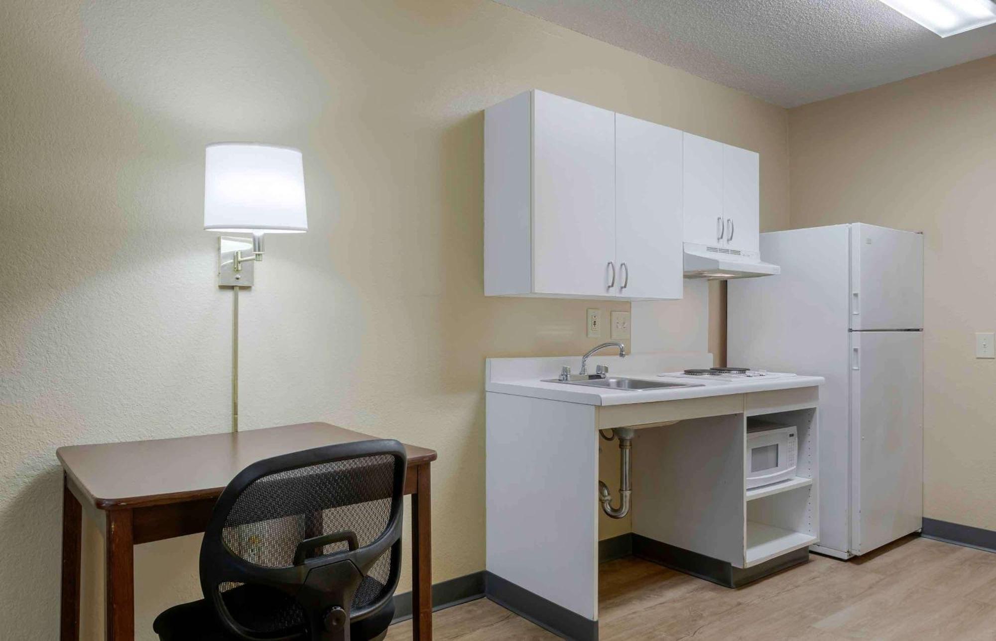 Extended Stay America Suites - Atlanta - Marietta - Powers Ferry Rd Sandy Springs Kültér fotó